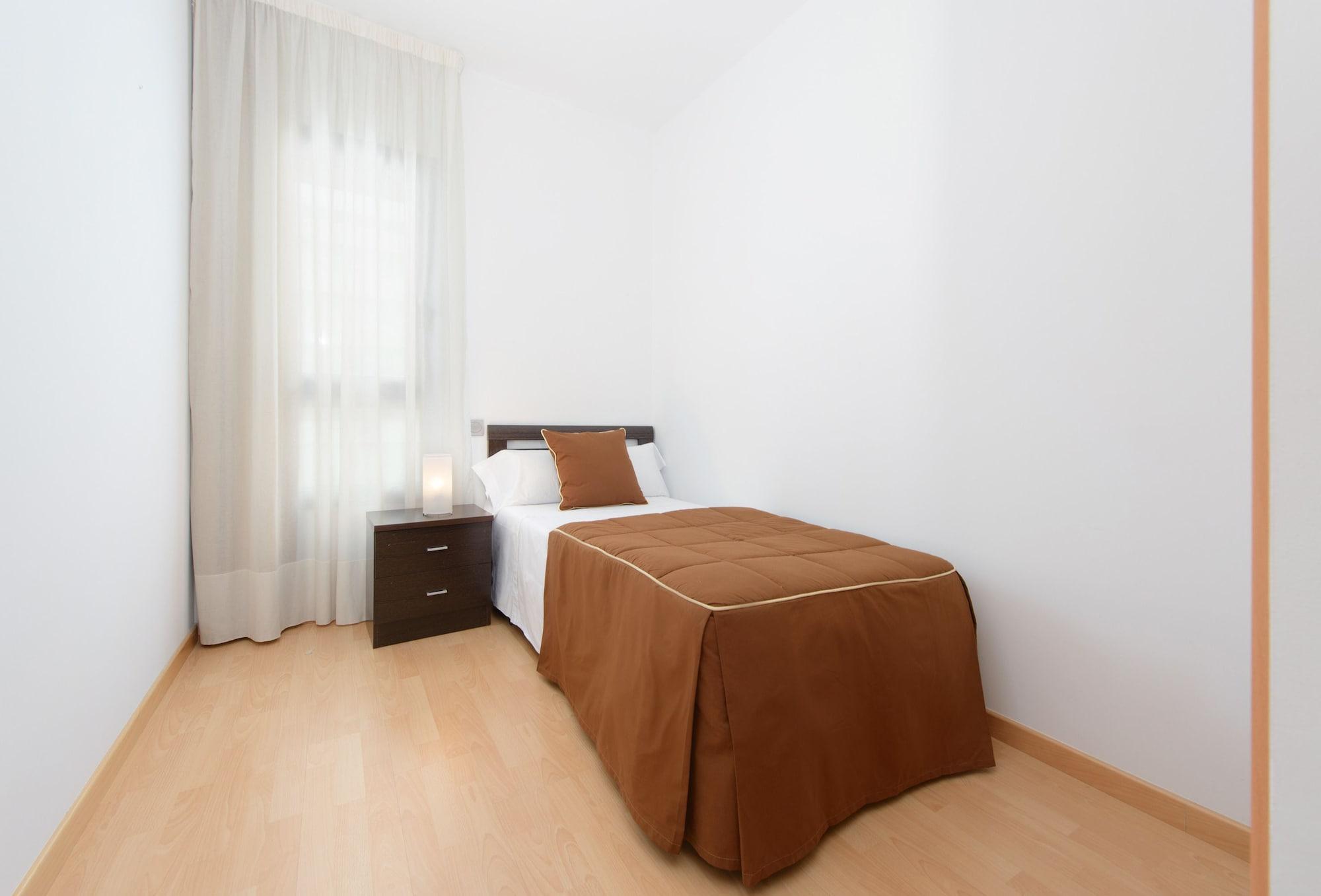 Madrid Airport Suites, Affiliated By Melia ภายนอก รูปภาพ
