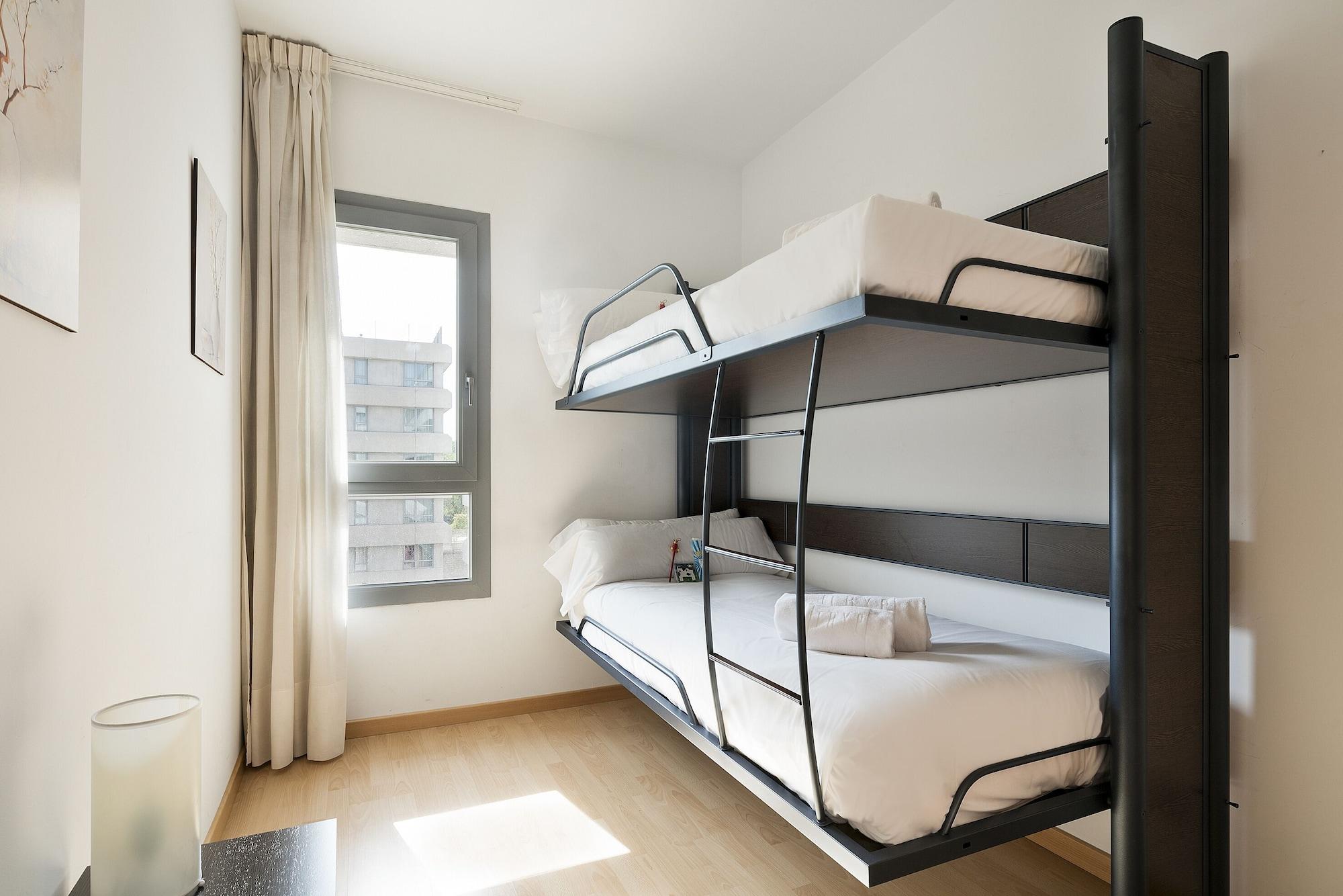 Madrid Airport Suites, Affiliated By Melia ภายนอก รูปภาพ