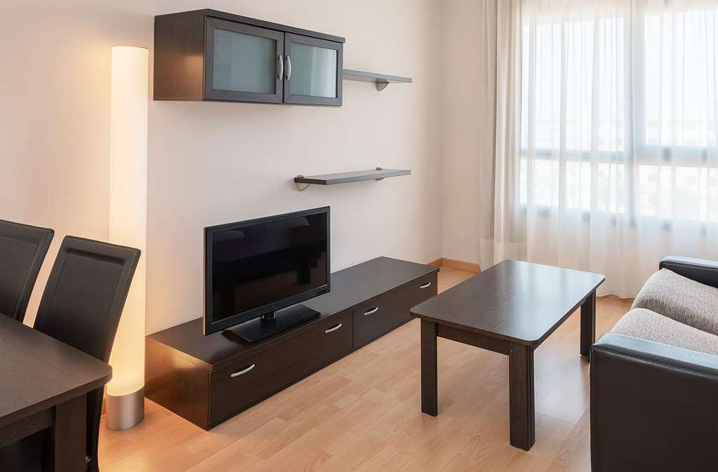 Madrid Airport Suites, Affiliated By Melia ห้อง รูปภาพ