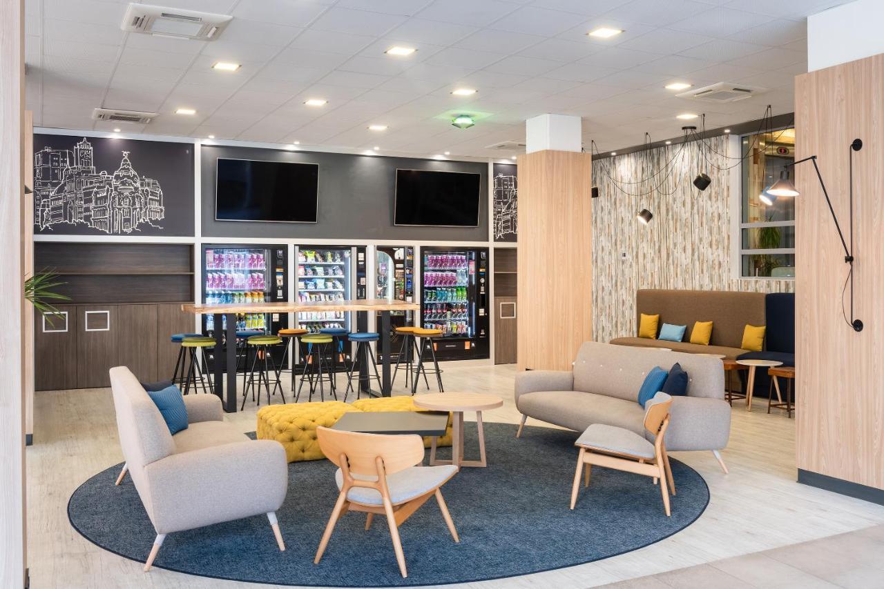 Madrid Airport Suites, Affiliated By Melia ภายนอก รูปภาพ