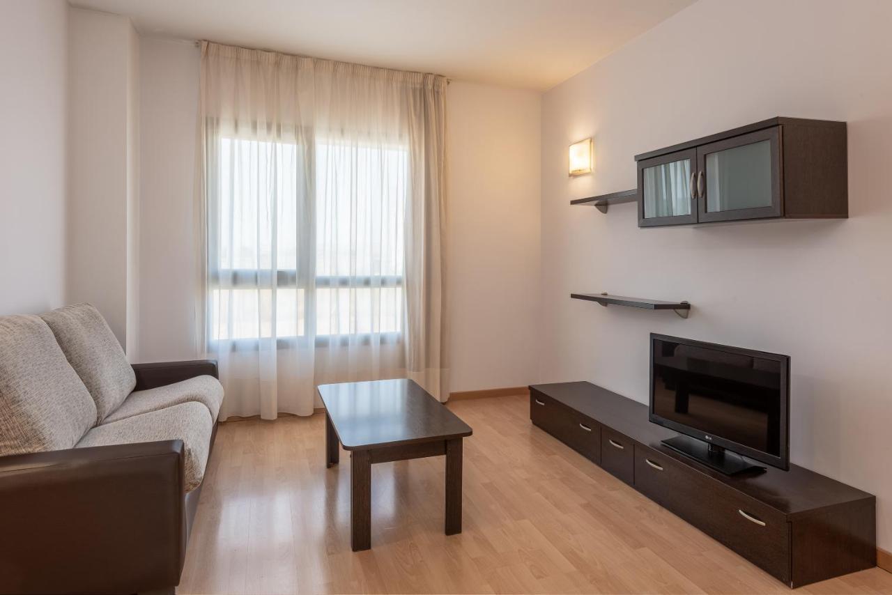 Madrid Airport Suites, Affiliated By Melia ภายนอก รูปภาพ