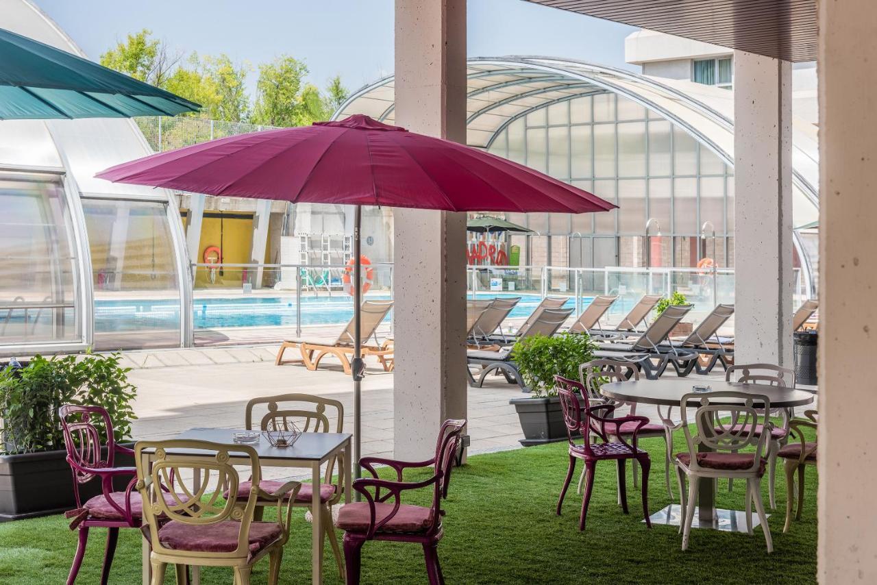 Madrid Airport Suites, Affiliated By Melia ภายนอก รูปภาพ