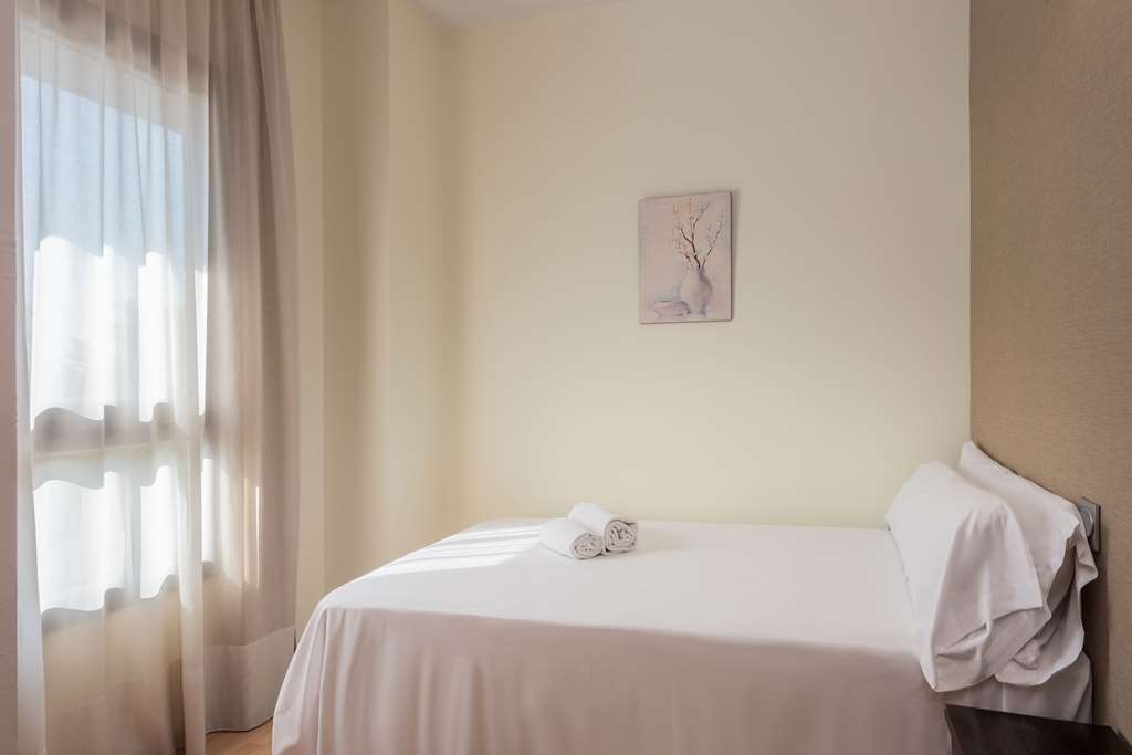 Madrid Airport Suites, Affiliated By Melia ห้อง รูปภาพ
